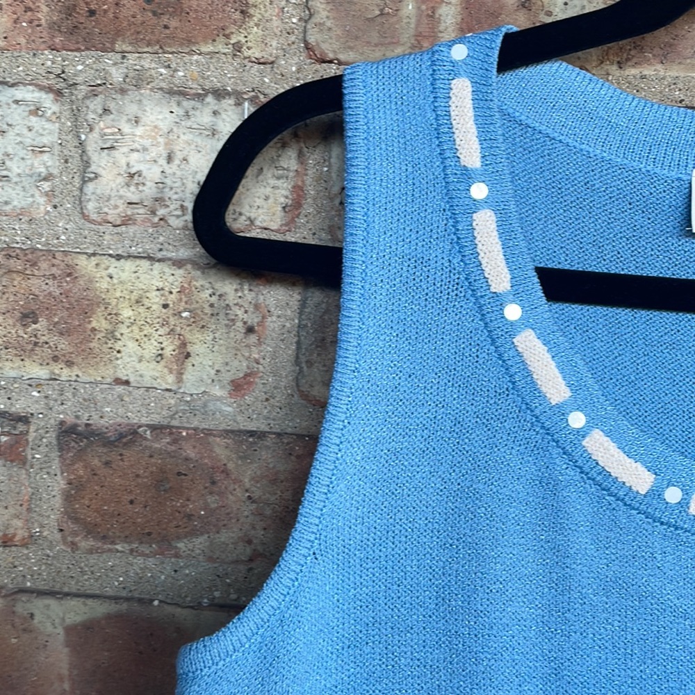 St. John Collection by Marie Gray Santana Knit Shell🖤 - Picture 3 of 10